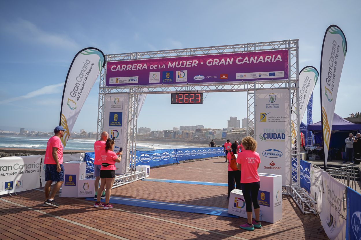 Las fotos de meta de la Carrera de la Mujer de Gran Canaria 12 25 33 15701 O