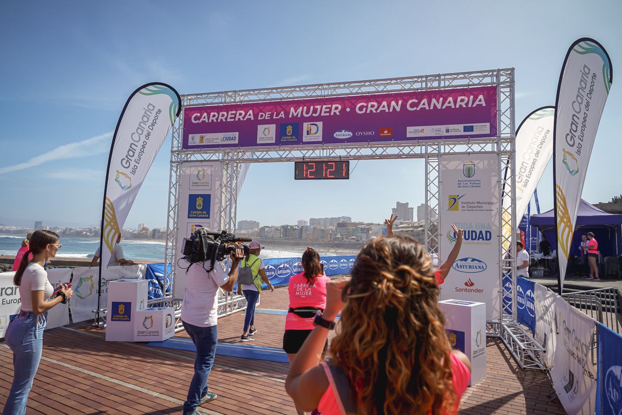 Las fotos de meta de la Carrera de la Mujer de Gran Canaria 12 20 32 15701 O