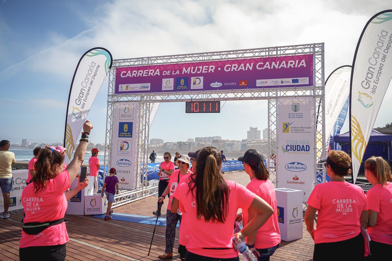 Las fotos de meta de la Carrera de la Mujer de Gran Canaria 12 00 21 15701 O
