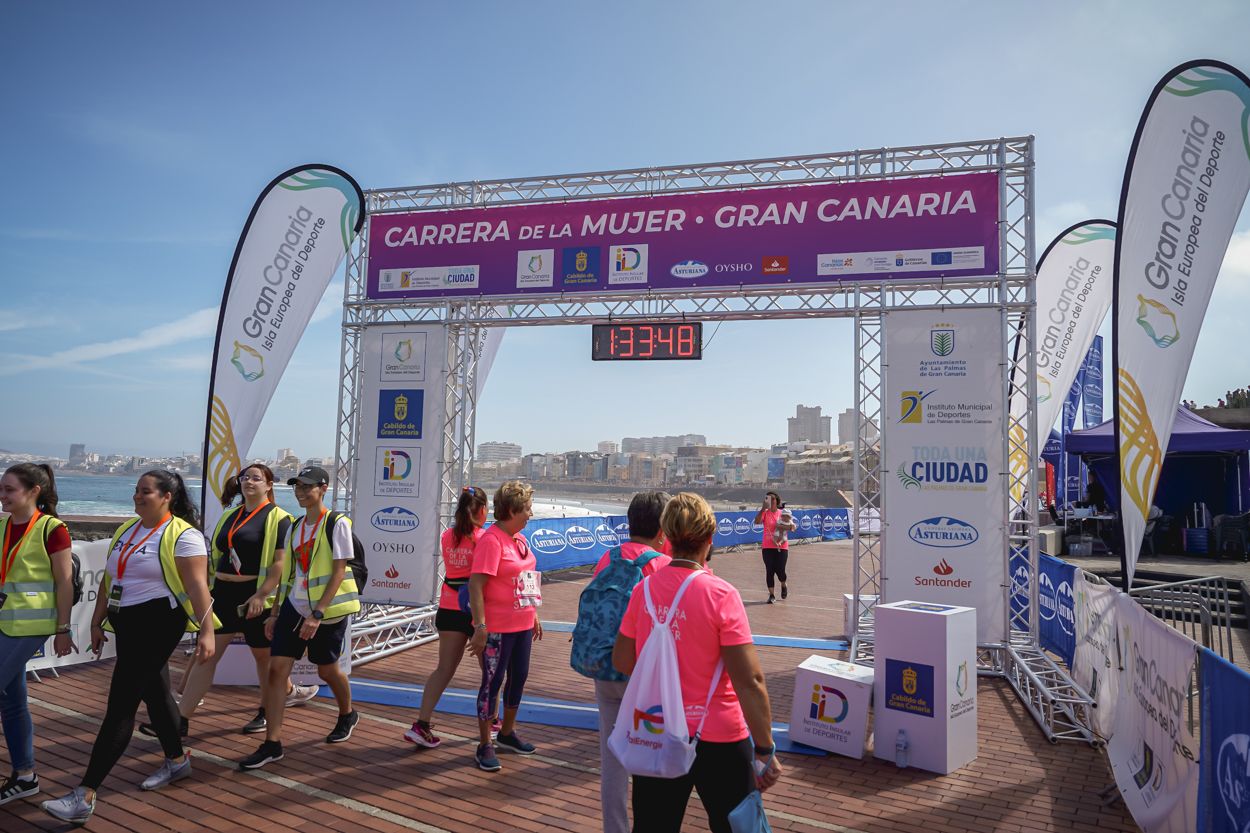 Las fotos de meta de la Carrera de la Mujer de Gran Canaria 12 32 58 15701 O