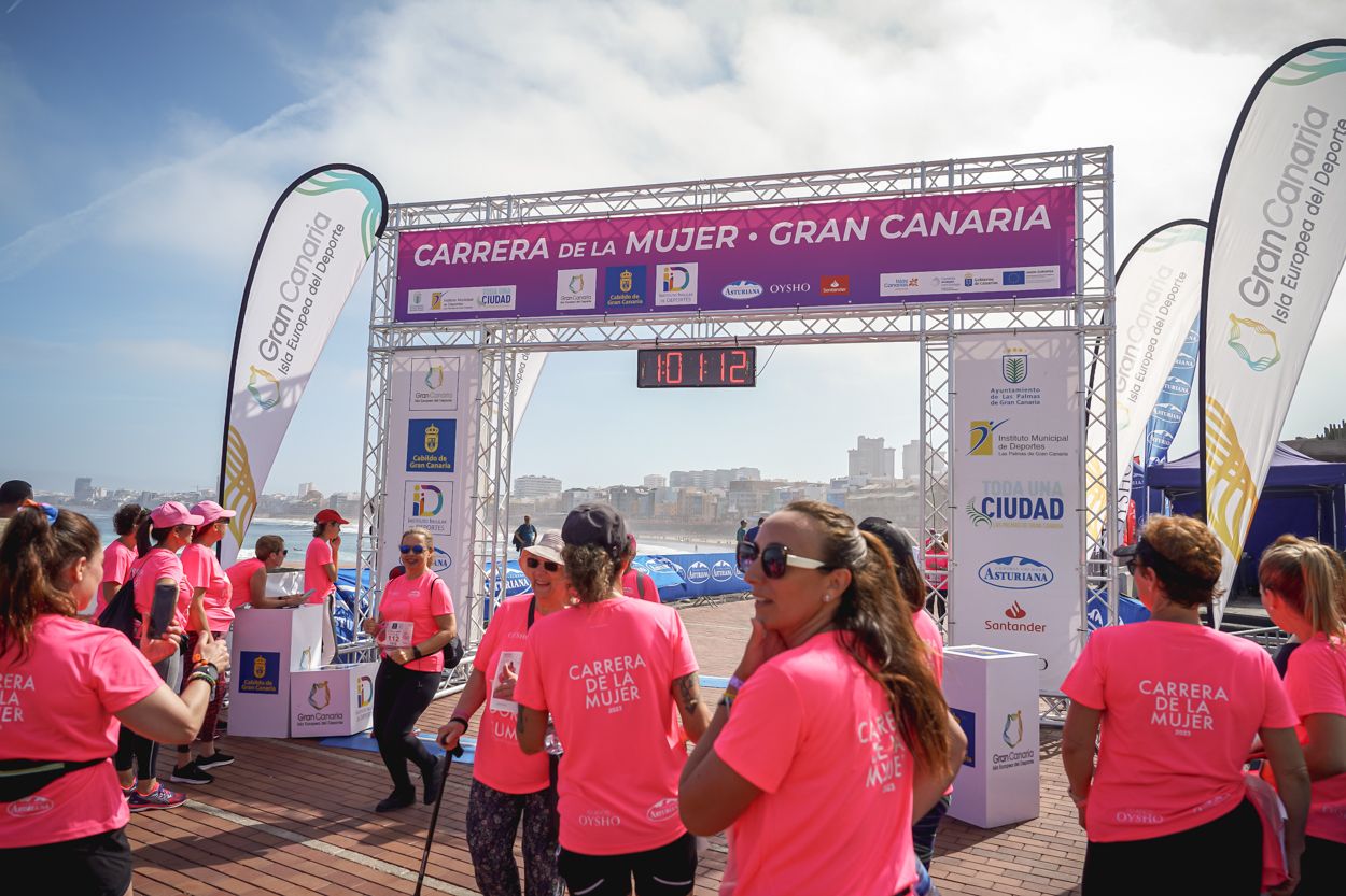 Las fotos de meta de la Carrera de la Mujer de Gran Canaria 12 00 22 15701 O