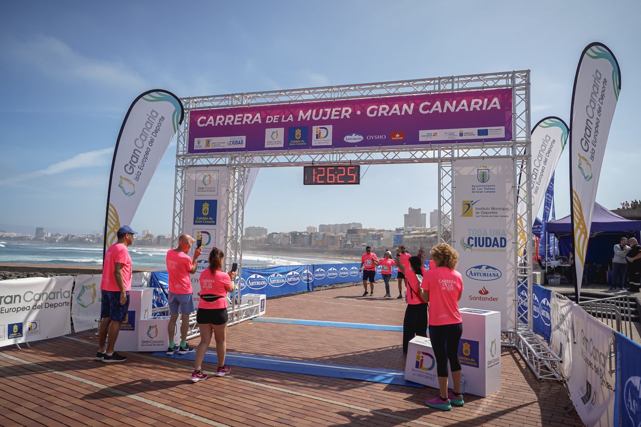 Las fotos de meta de la Carrera de la Mujer de Gran Canaria 12 25 36 15701 O