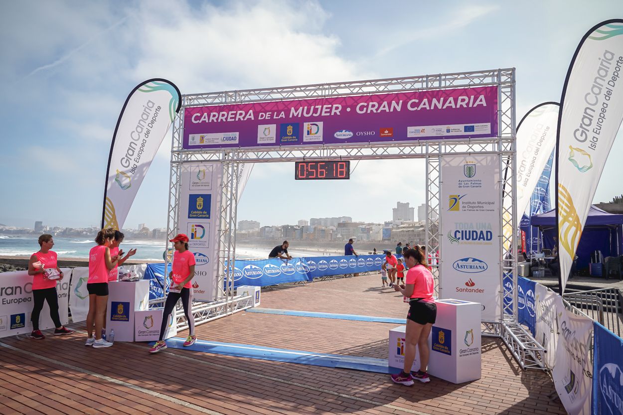 Las fotos de meta de la Carrera de la Mujer de Gran Canaria 11 55 29 15701 O