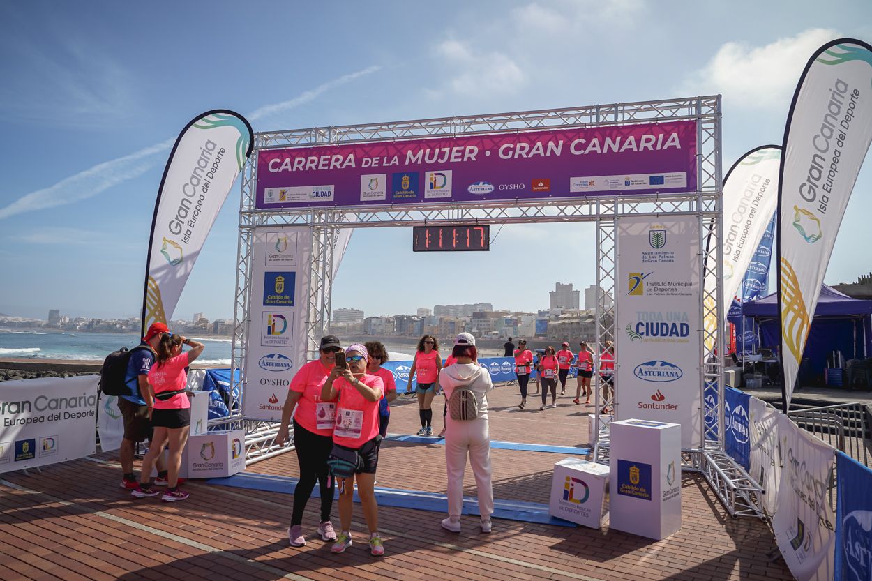 Las fotos de meta de la Carrera de la Mujer de Gran Canaria 12 10 28 15701 O