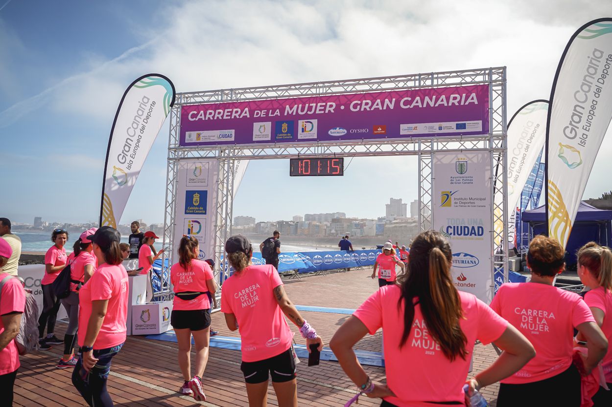 Las fotos de meta de la Carrera de la Mujer de Gran Canaria 12 00 25 15701 O