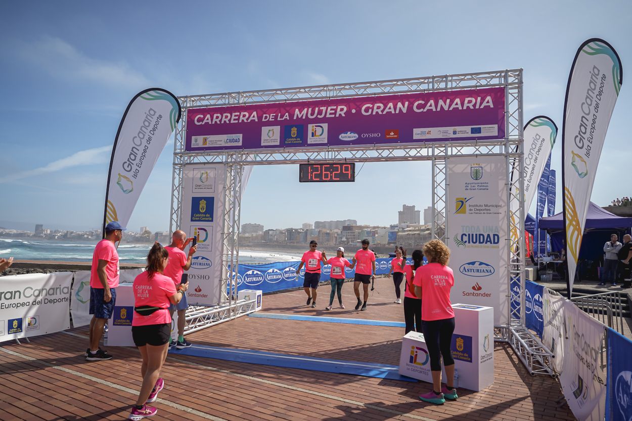 Las fotos de meta de la Carrera de la Mujer de Gran Canaria 12 25 39 15701 O