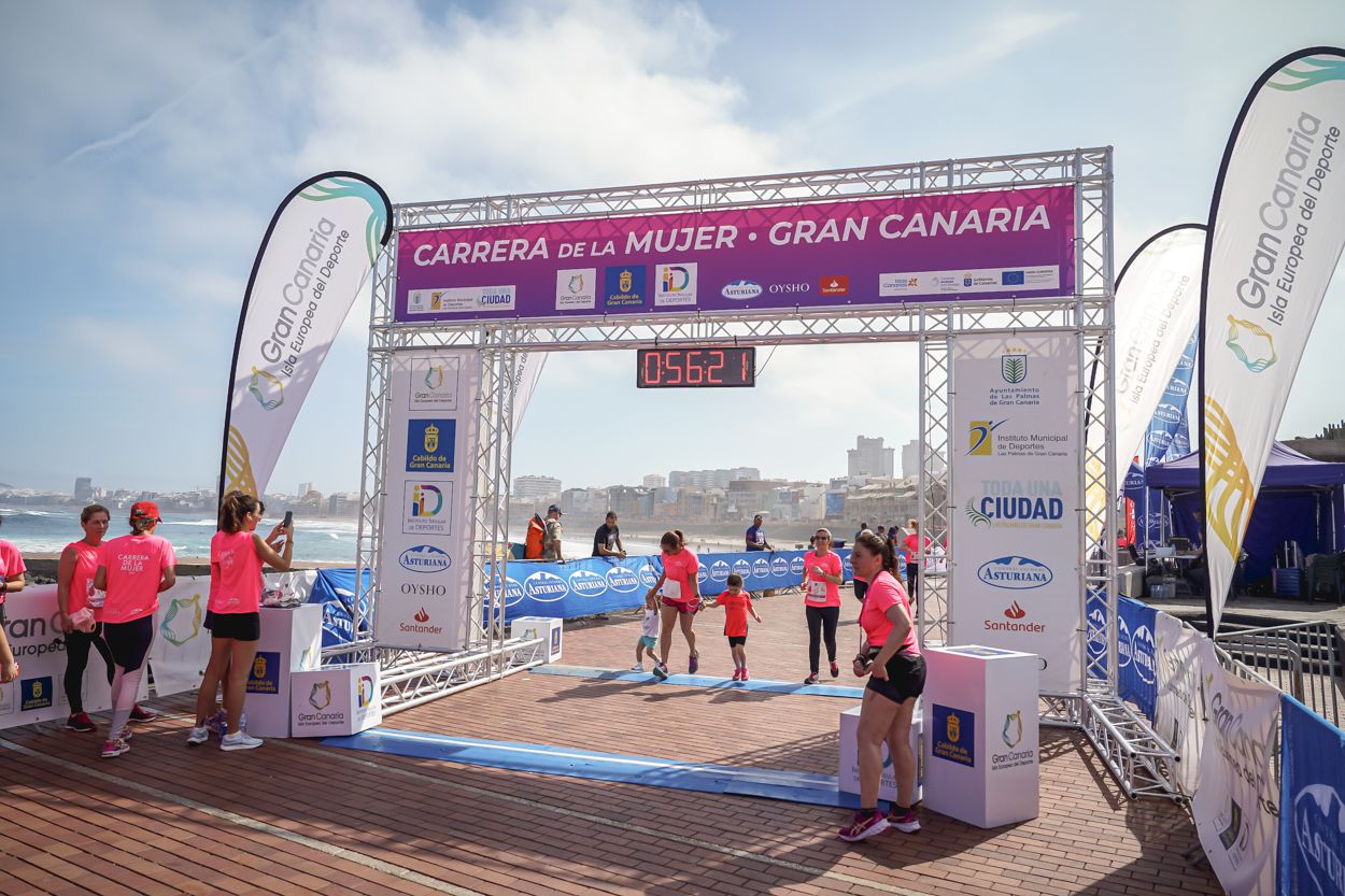 Las fotos de meta de la Carrera de la Mujer de Gran Canaria 11 55 32 15701 O