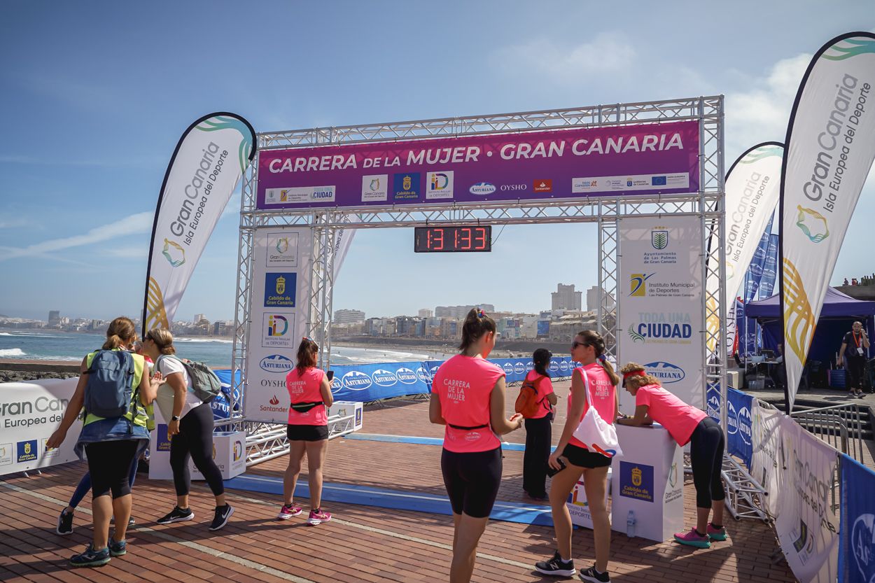 Las fotos de meta de la Carrera de la Mujer de Gran Canaria 12 30 44 15701 O