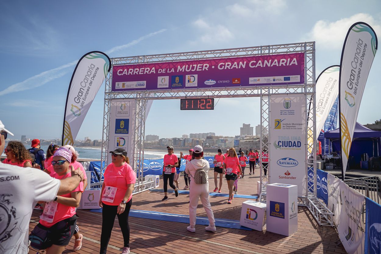 Las fotos de meta de la Carrera de la Mujer de Gran Canaria 12 10 33 15701 O