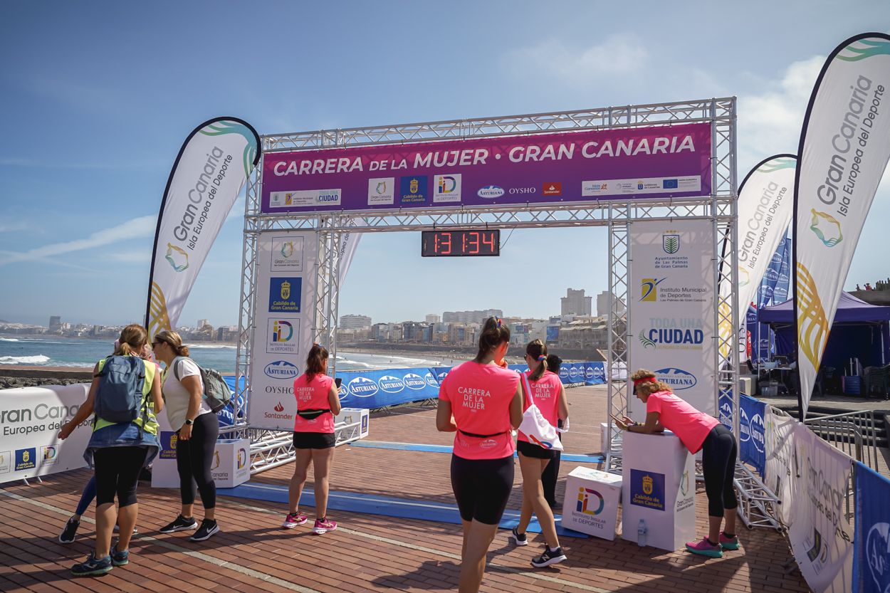 Las fotos de meta de la Carrera de la Mujer de Gran Canaria 12 30 45 15701 O