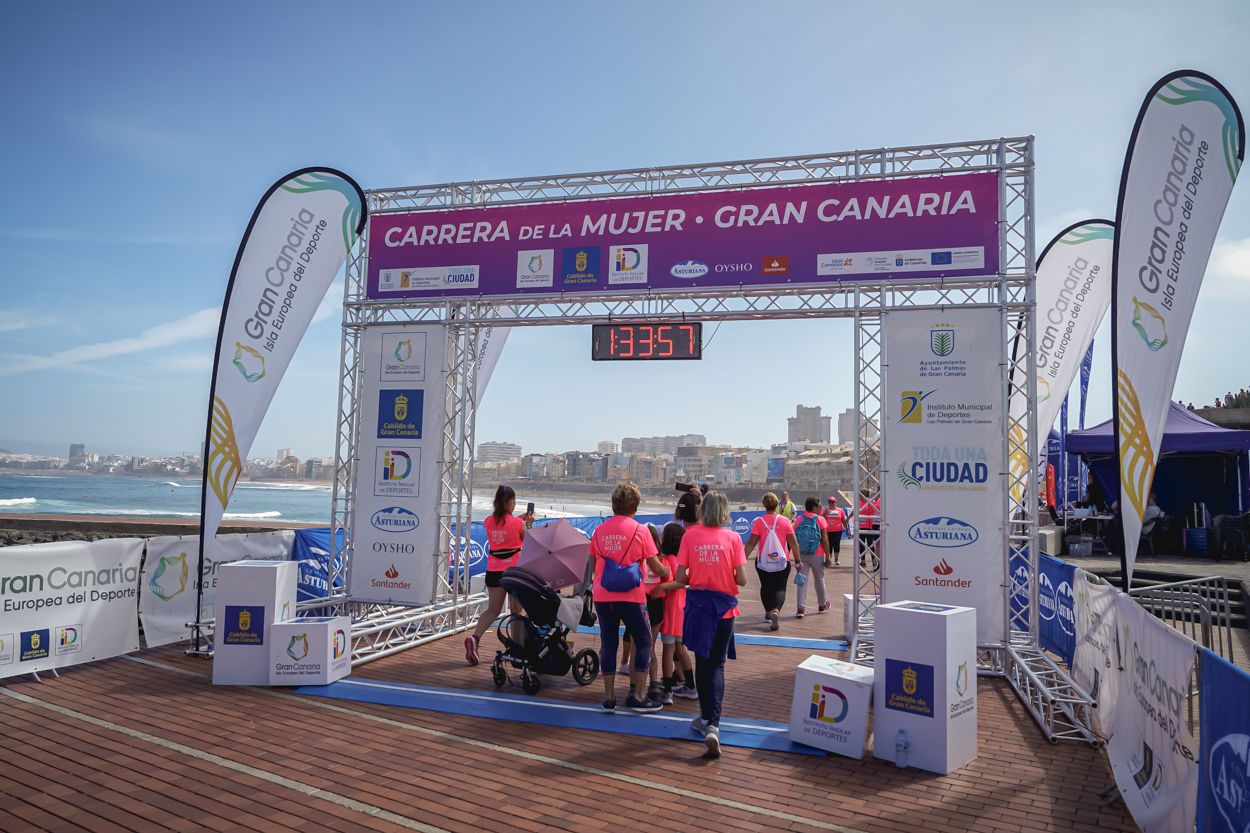Las fotos de meta de la Carrera de la Mujer de Gran Canaria 12 33 07 15701 O