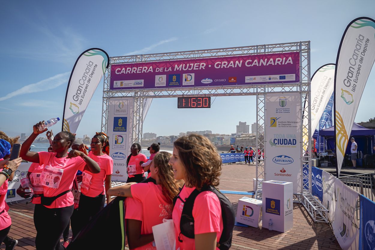 Las fotos de meta de la Carrera de la Mujer de Gran Canaria 12 15 40 15701 O