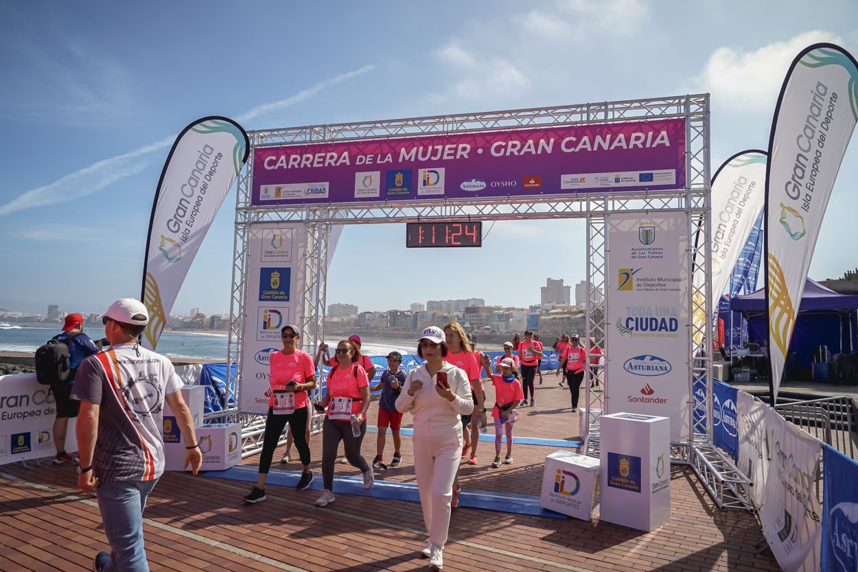 Las fotos de meta de la Carrera de la Mujer de Gran Canaria 12 10 35 15701 O