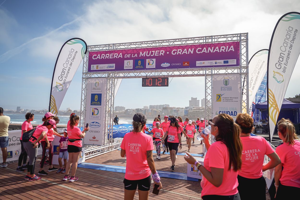 Las fotos de meta de la Carrera de la Mujer de Gran Canaria 12 00 32 15701 O