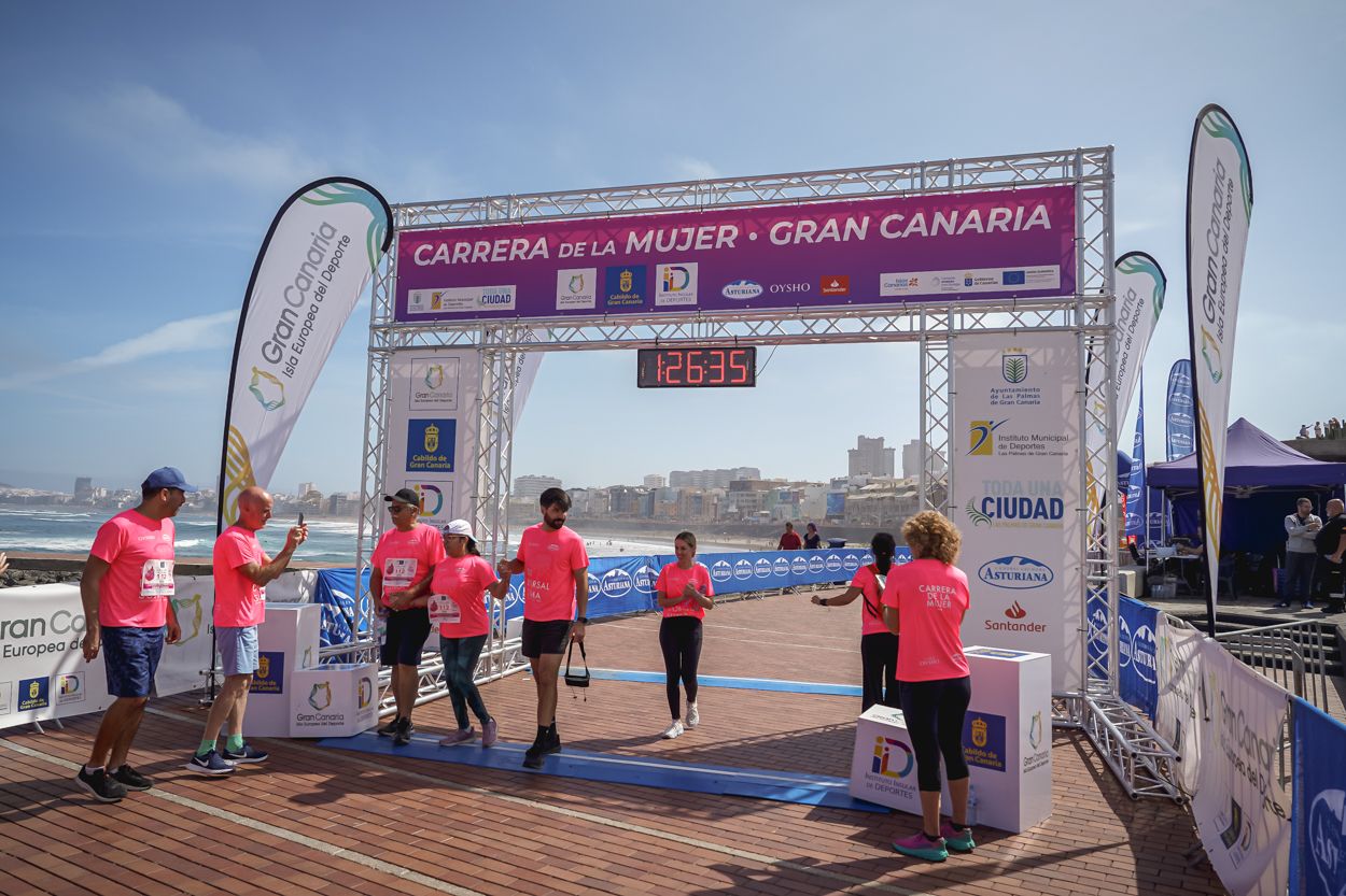 Las fotos de meta de la Carrera de la Mujer de Gran Canaria 12 25 45 15701 O