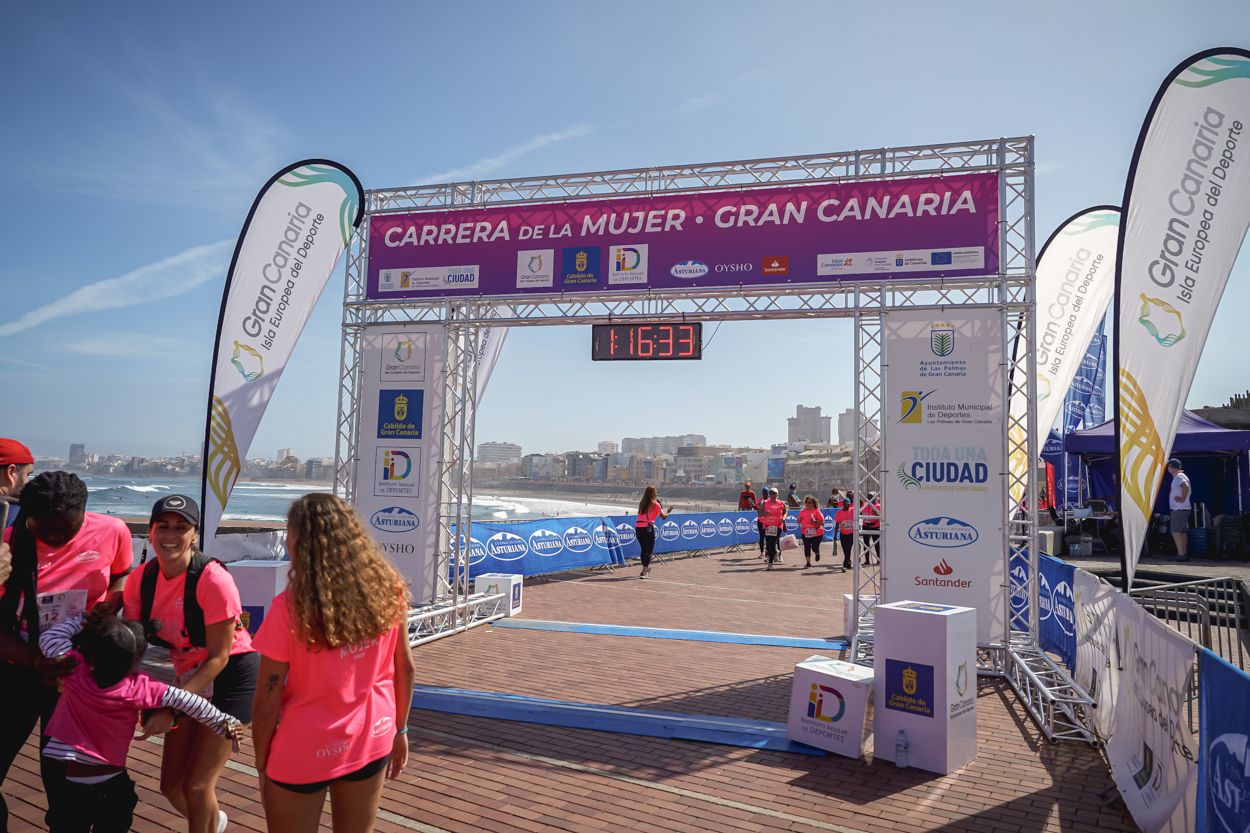 Las fotos de meta de la Carrera de la Mujer de Gran Canaria 12 15 43 15701 O