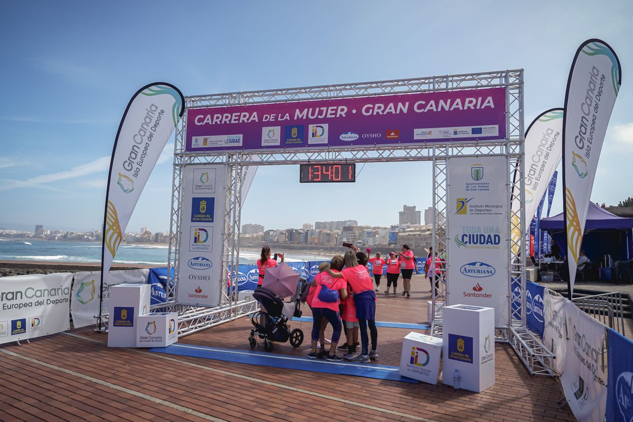 Las fotos de meta de la Carrera de la Mujer de Gran Canaria 12 33 11 15701 O