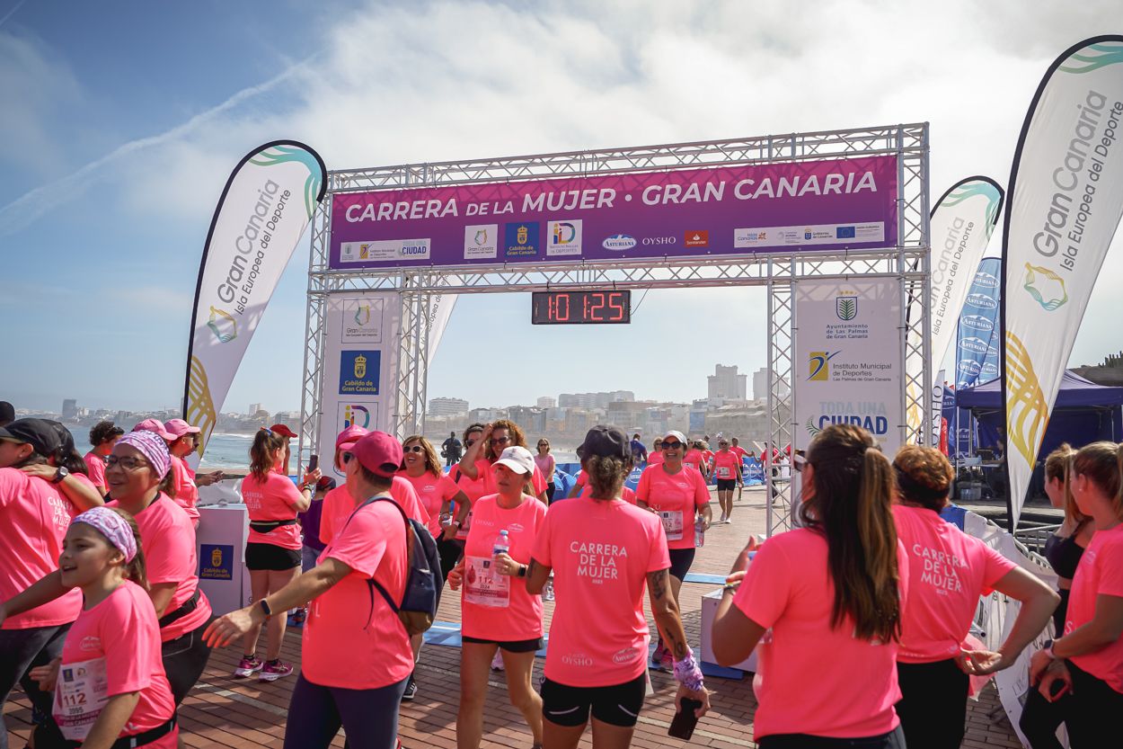 Las fotos de meta de la Carrera de la Mujer de Gran Canaria 12 00 36 15701 O