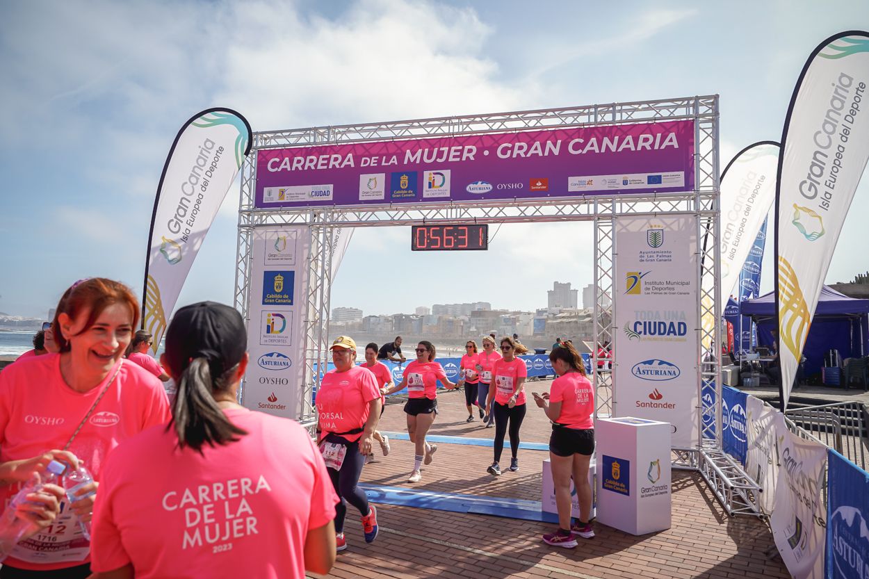 Las fotos de meta de la Carrera de la Mujer de Gran Canaria 11 55 41 15701 O