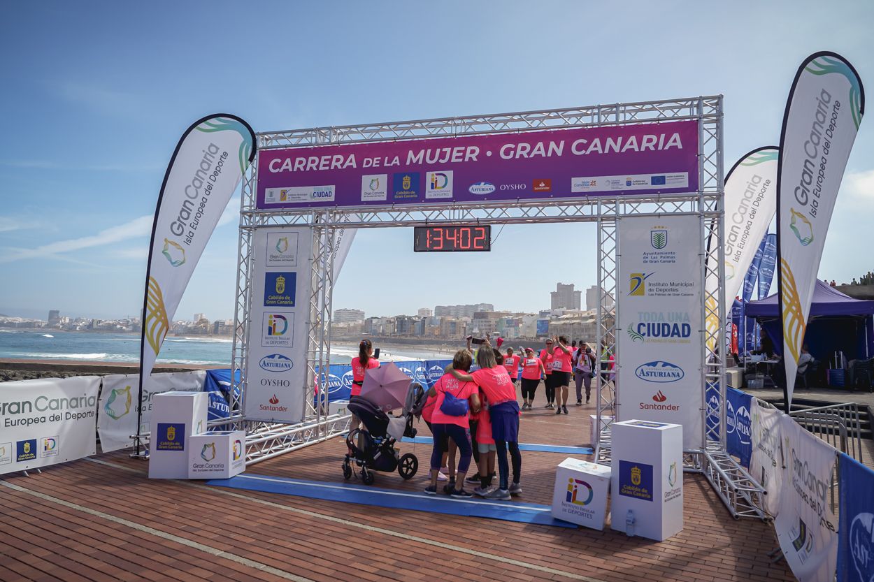 Las fotos de meta de la Carrera de la Mujer de Gran Canaria 12 33 12 15701 O