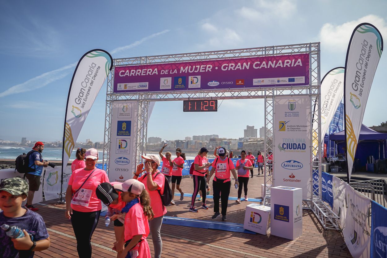 Las fotos de meta de la Carrera de la Mujer de Gran Canaria 12 10 40 15701 O