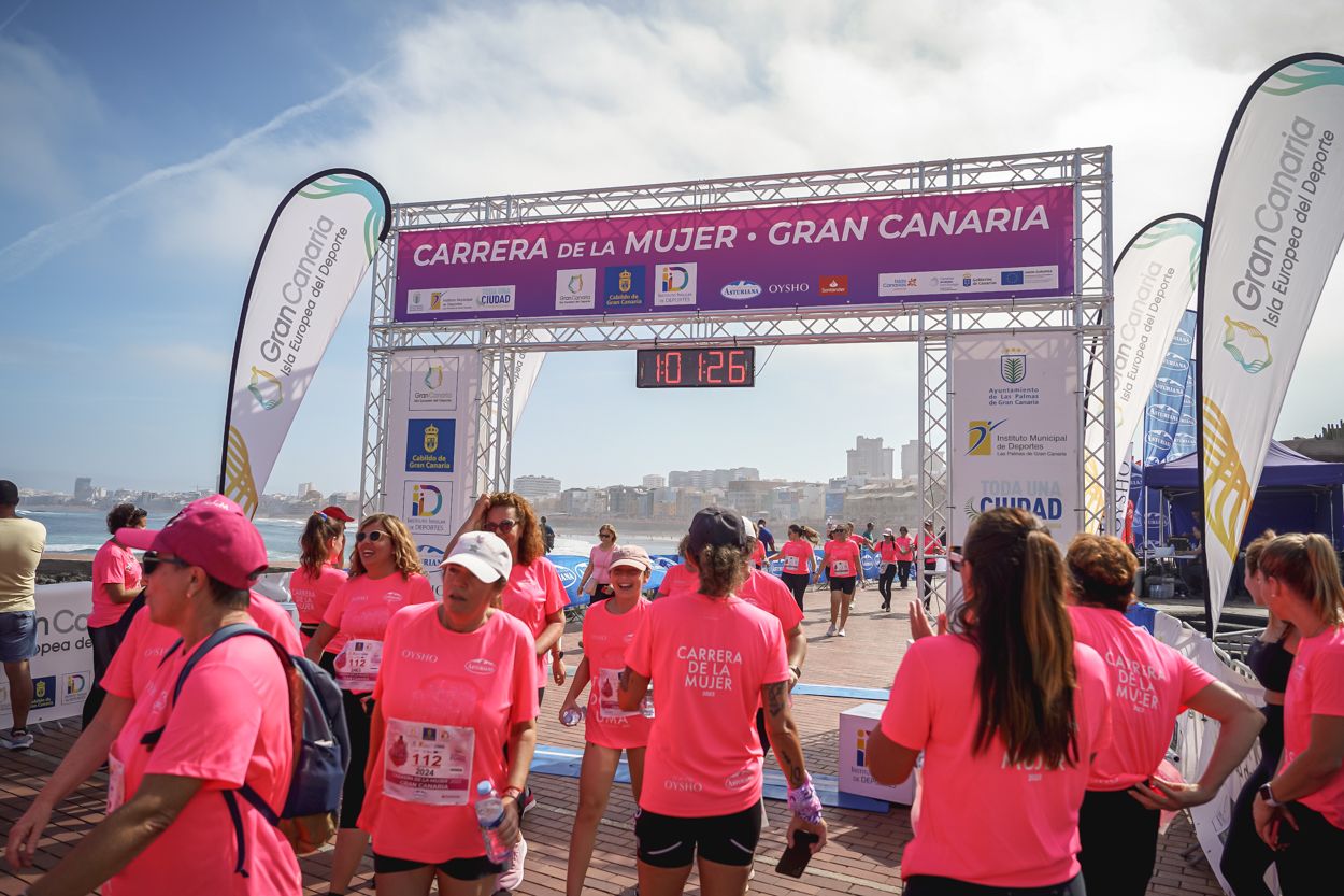 Las fotos de meta de la Carrera de la Mujer de Gran Canaria 12 00 37 15701 O