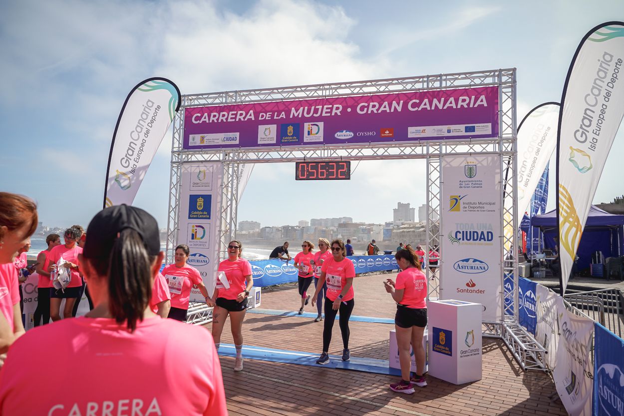 Las fotos de meta de la Carrera de la Mujer de Gran Canaria 11 55 42 15701 O