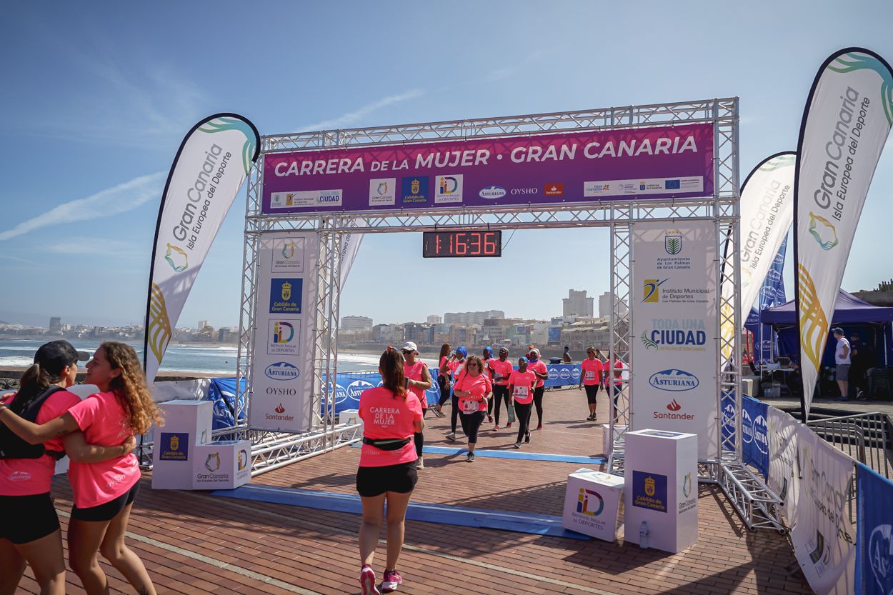 Las fotos de meta de la Carrera de la Mujer de Gran Canaria 12 15 47 15701 O