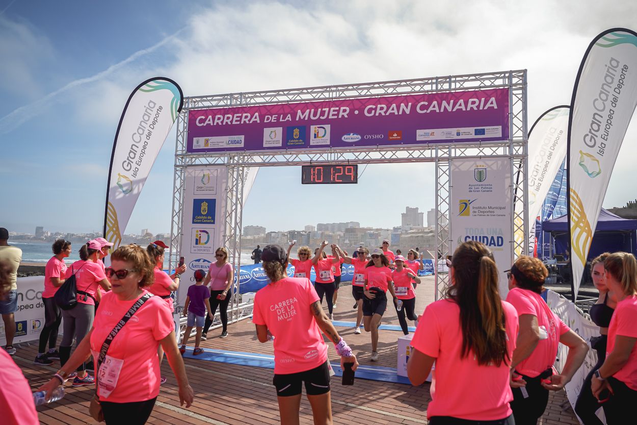 Las fotos de meta de la Carrera de la Mujer de Gran Canaria 12 00 40 15701 O