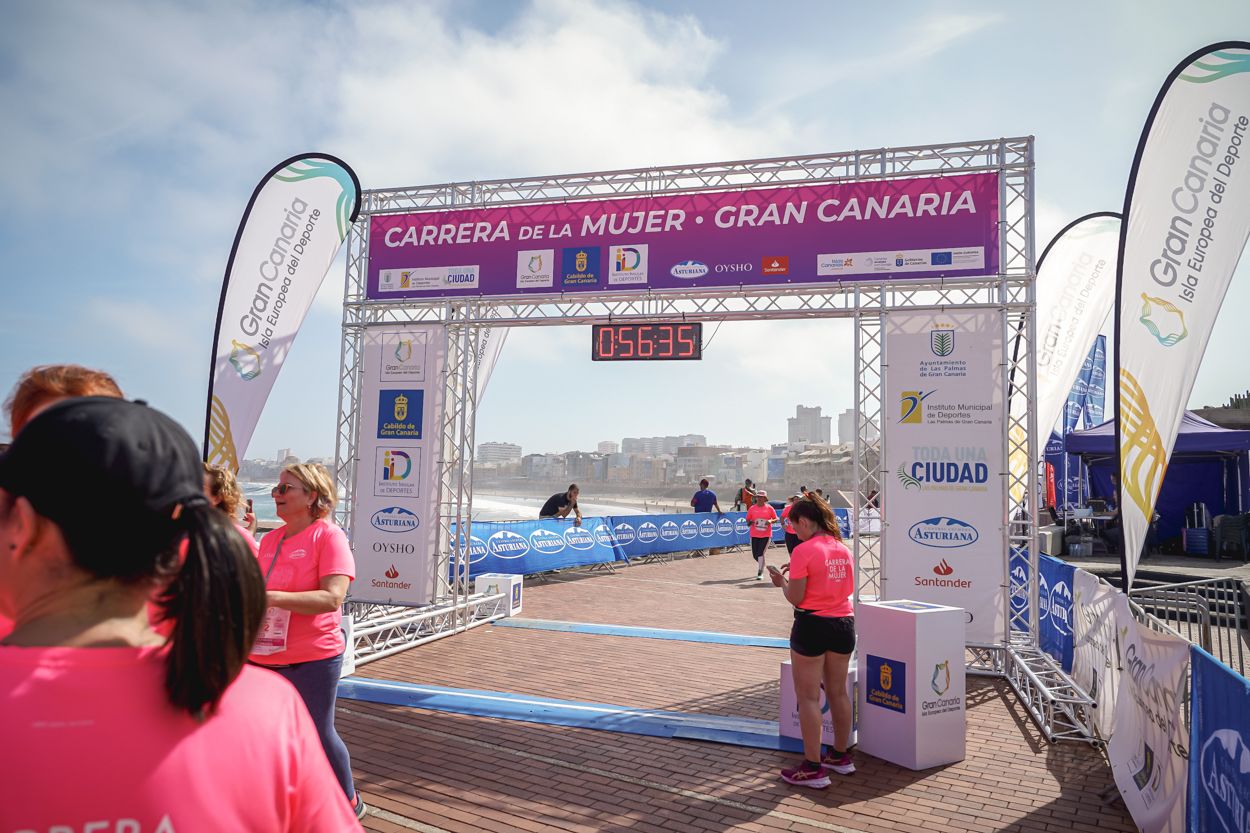 Las fotos de meta de la Carrera de la Mujer de Gran Canaria 11 55 45 15701 O