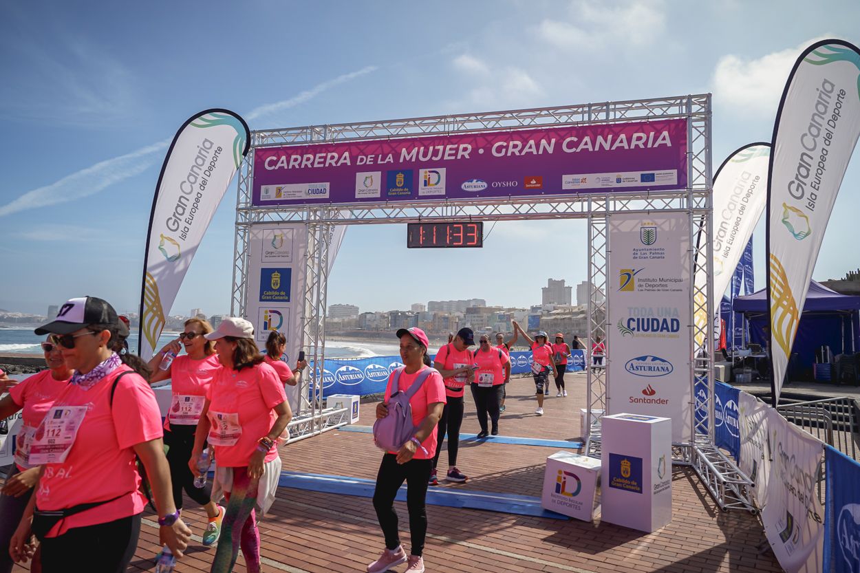 Las fotos de meta de la Carrera de la Mujer de Gran Canaria 12 10 44 15701 O