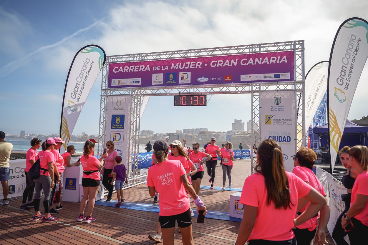 Las fotos de meta de la Carrera de la Mujer de Gran Canaria 12 00 41 15701 O