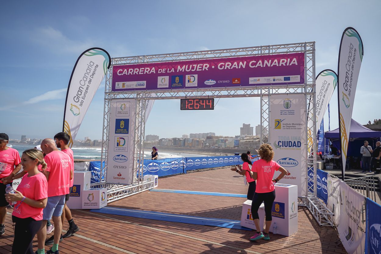 Las fotos de meta de la Carrera de la Mujer de Gran Canaria 12 25 55 15701 O