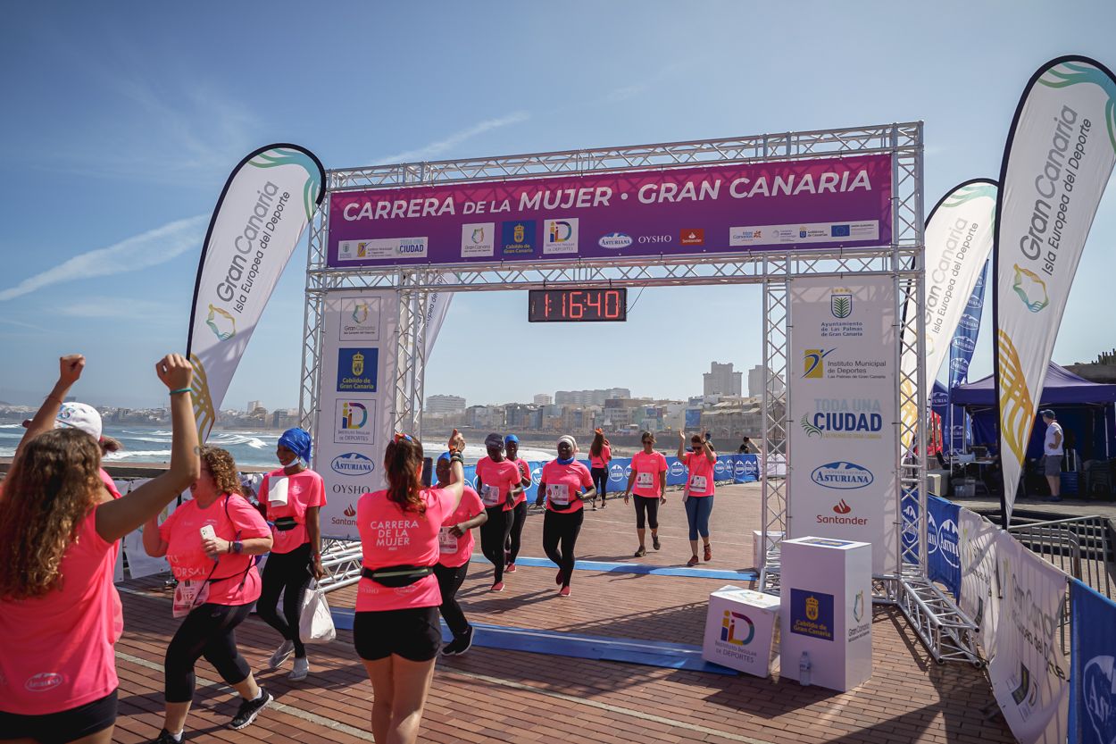 Las fotos de meta de la Carrera de la Mujer de Gran Canaria 12 15 50 15701 O