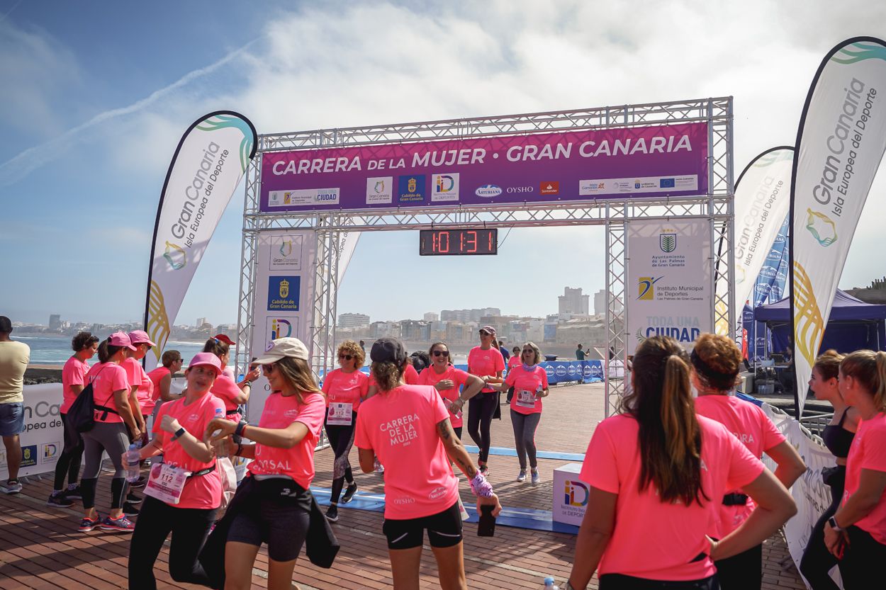 Las fotos de meta de la Carrera de la Mujer de Gran Canaria 12 00 42 15701 O