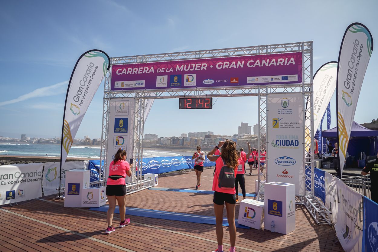 Las fotos de meta de la Carrera de la Mujer de Gran Canaria 12 20 53 15701 O