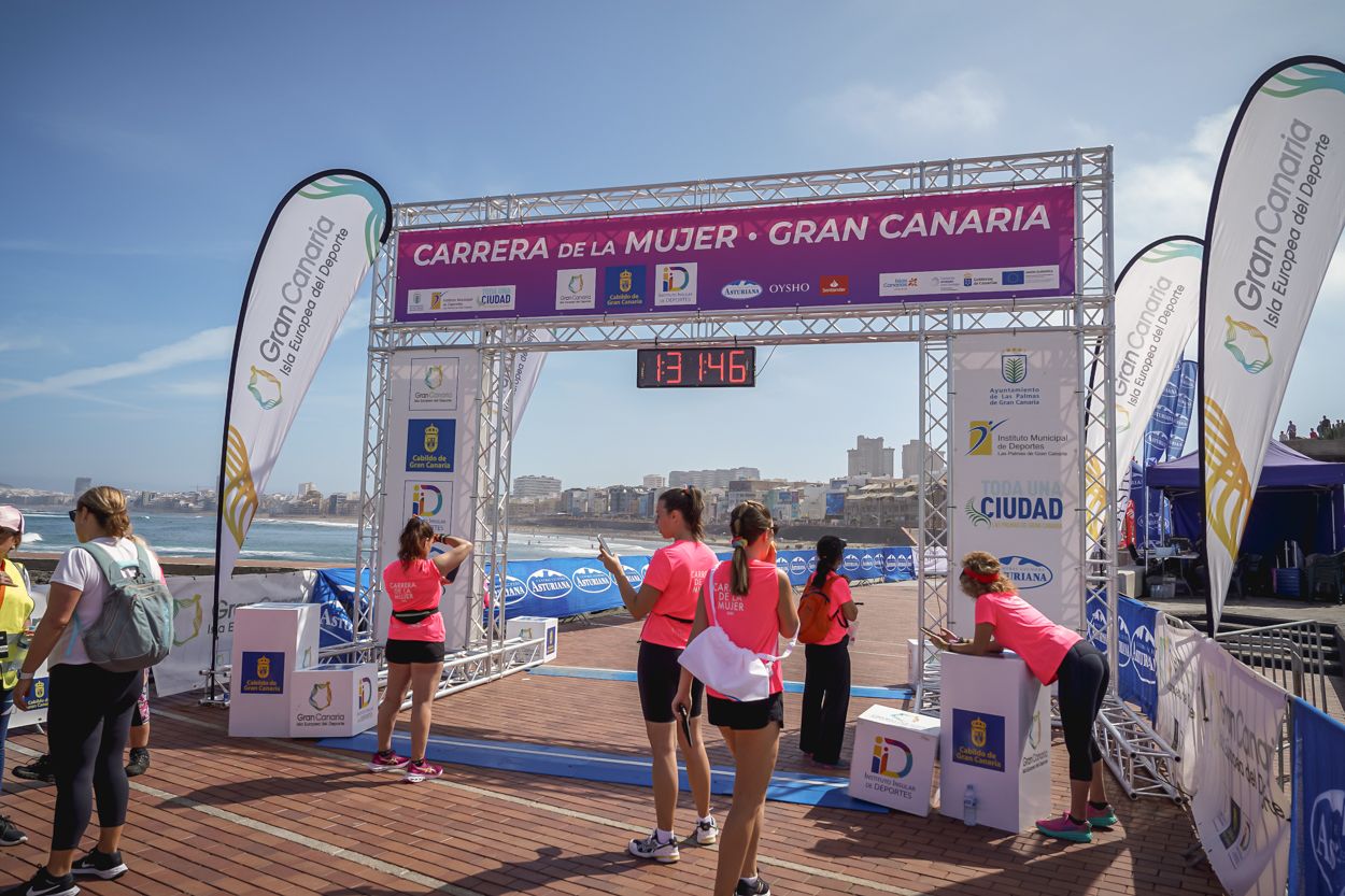 Las fotos de meta de la Carrera de la Mujer de Gran Canaria 12 30 57 15701 O
