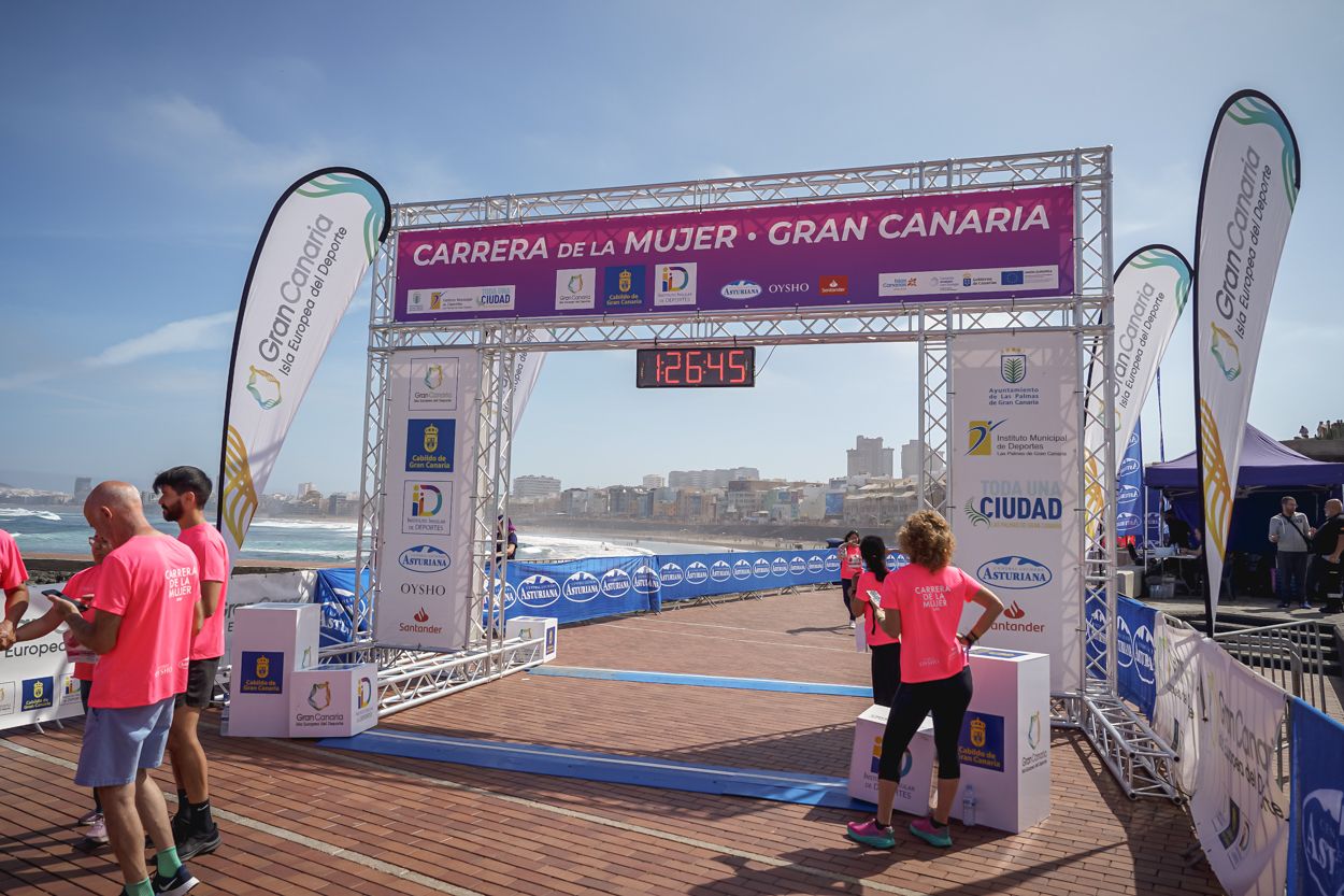 Las fotos de meta de la Carrera de la Mujer de Gran Canaria 12 25 56 15701 O