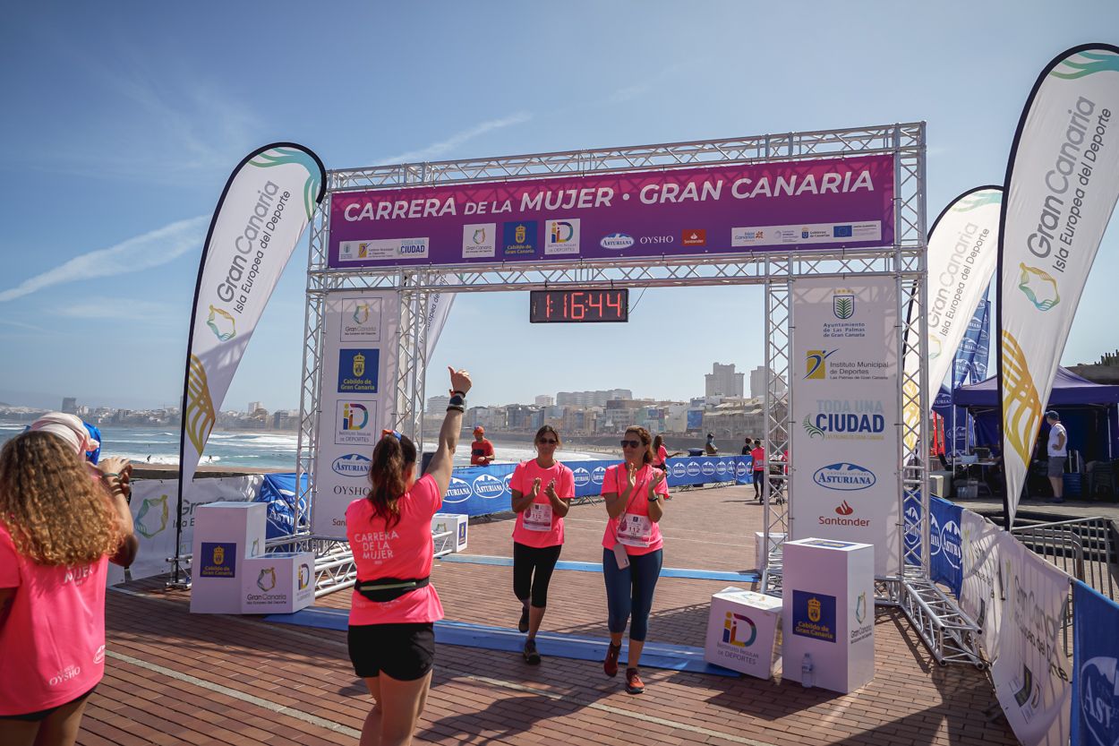 Las fotos de meta de la Carrera de la Mujer de Gran Canaria 12 15 54 15701 O