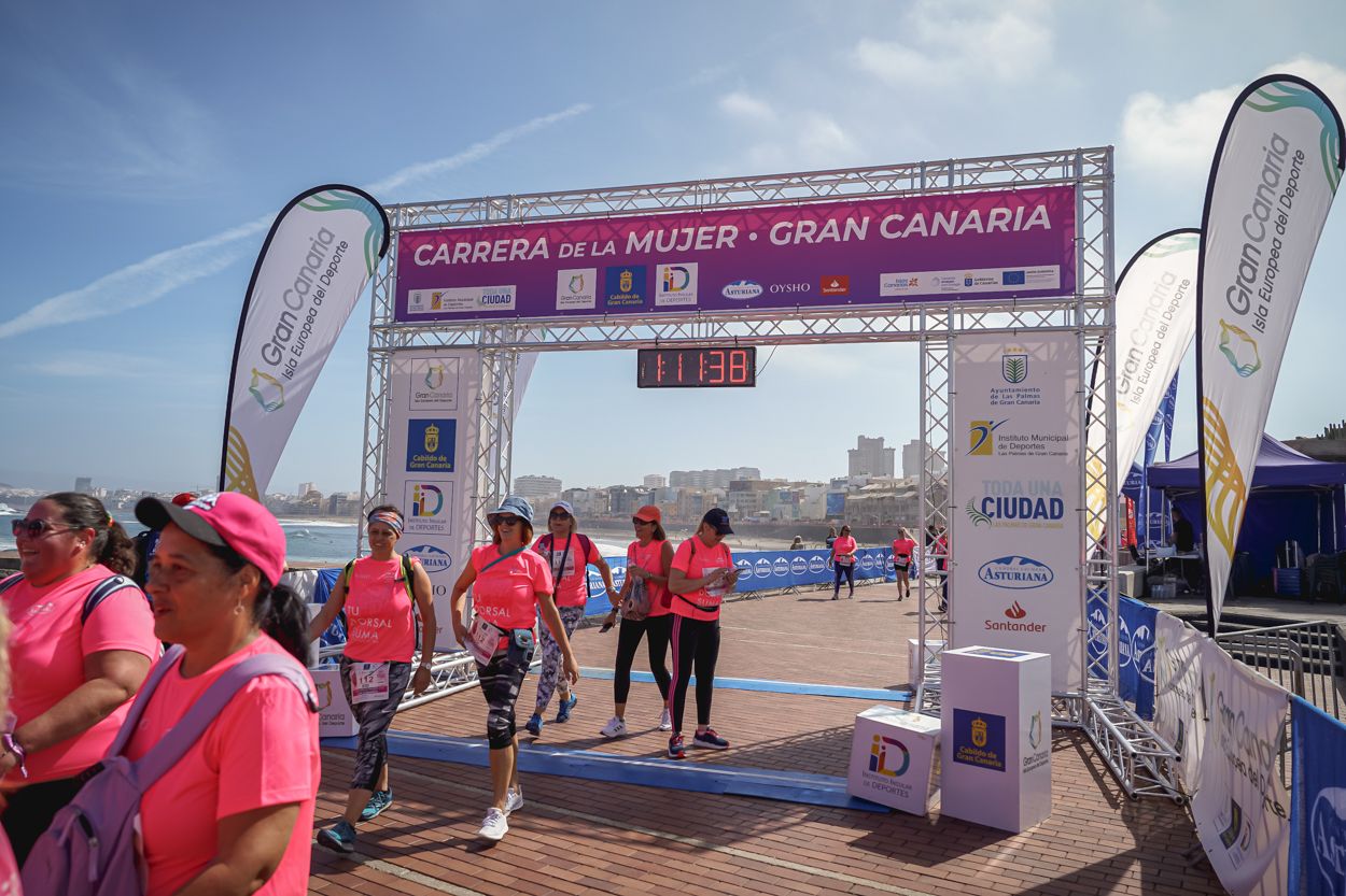 Las fotos de meta de la Carrera de la Mujer de Gran Canaria 12 10 49 15701 O