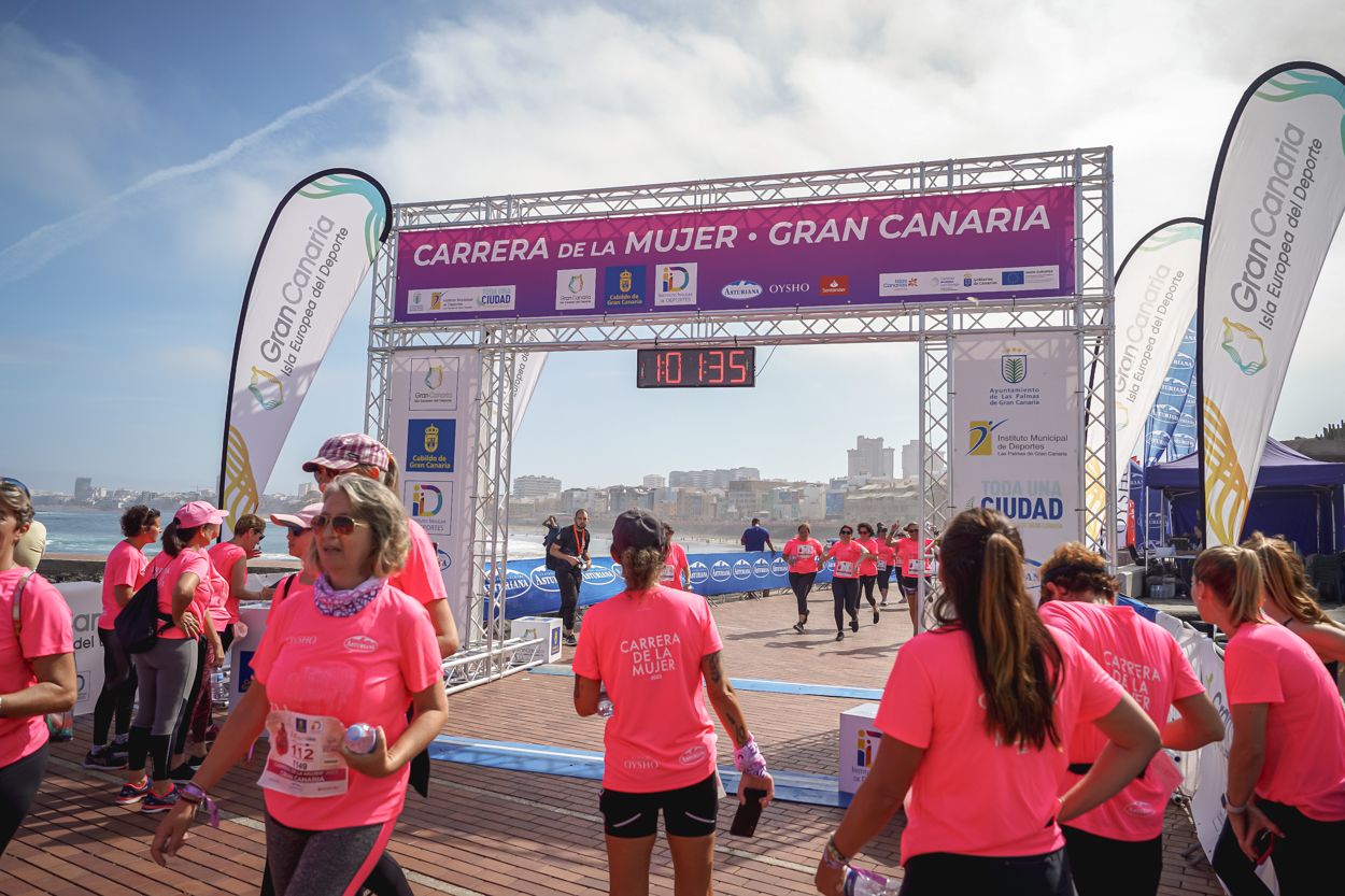 Las fotos de meta de la Carrera de la Mujer de Gran Canaria 12 00 46 15701 O