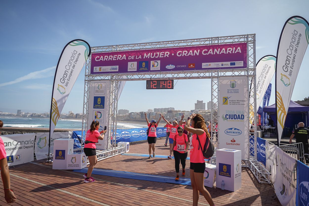Las fotos de meta de la Carrera de la Mujer de Gran Canaria 12 20 59 15701 O