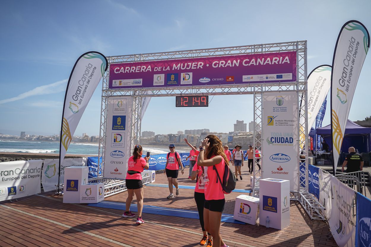 Las fotos de meta de la Carrera de la Mujer de Gran Canaria 12 21 00 15701 O