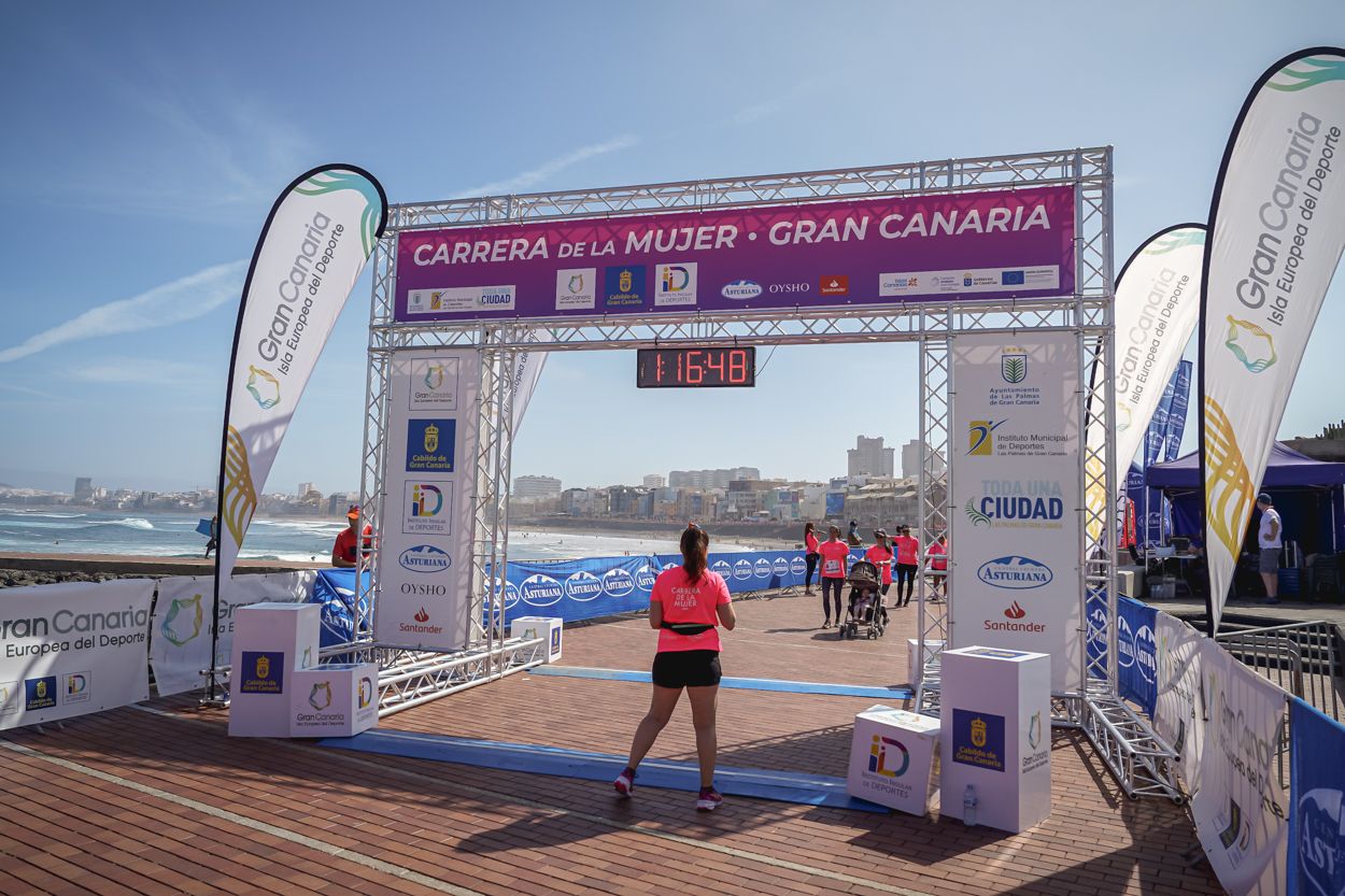 Las fotos de meta de la Carrera de la Mujer de Gran Canaria 12 15 58 15701 O