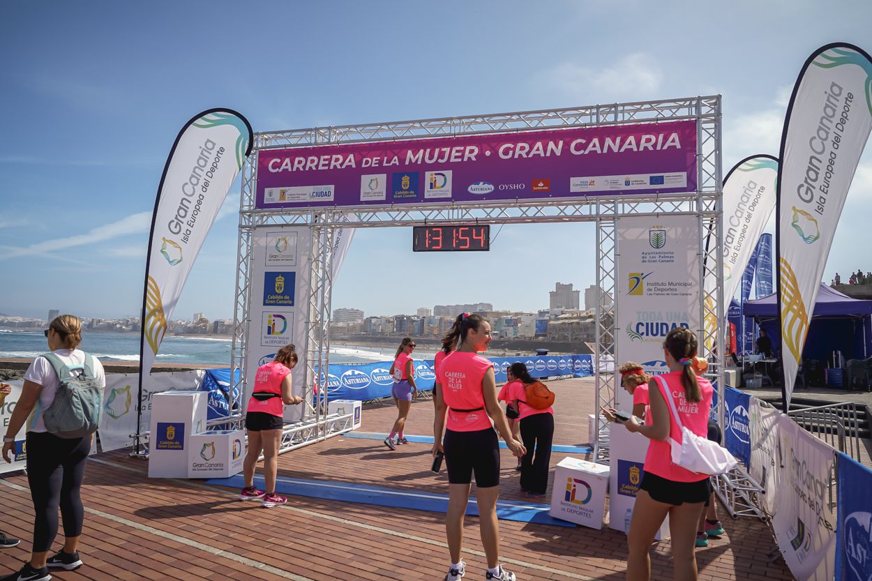 Las fotos de meta de la Carrera de la Mujer de Gran Canaria 12 31 05 15701 O