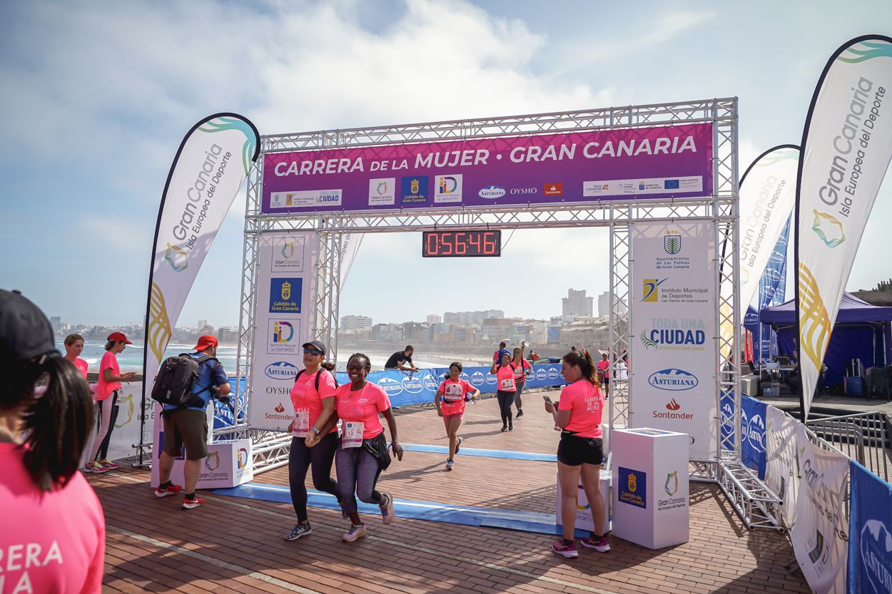 Las fotos de meta de la Carrera de la Mujer de Gran Canaria 11 55 57 15701 O