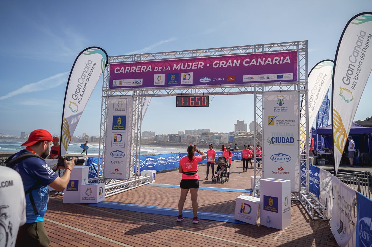 Las fotos de meta de la Carrera de la Mujer de Gran Canaria 12 16 01 15701 O