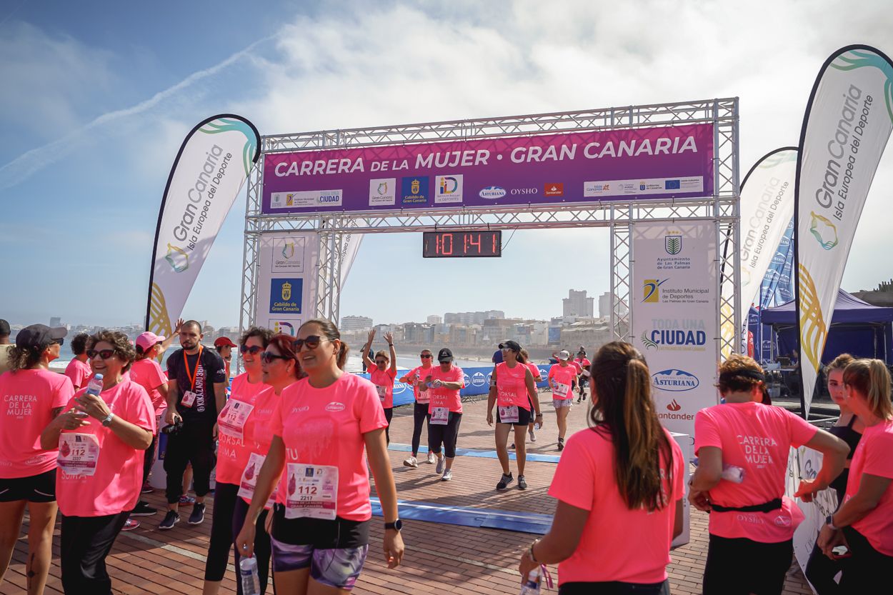 Las fotos de meta de la Carrera de la Mujer de Gran Canaria 12 00 52 15701 O