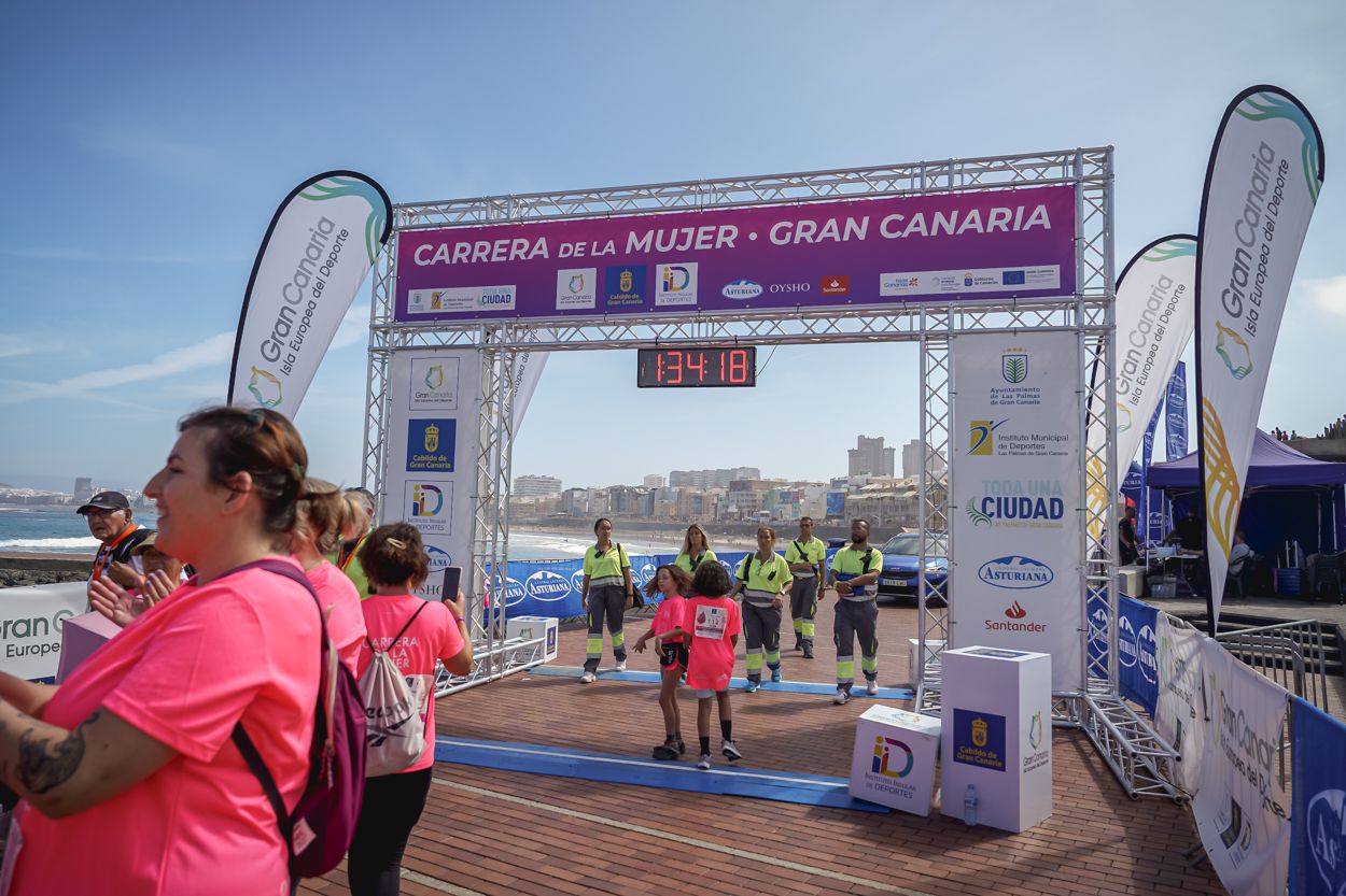 Las fotos de meta de la Carrera de la Mujer de Gran Canaria 12 33 29 15701 O