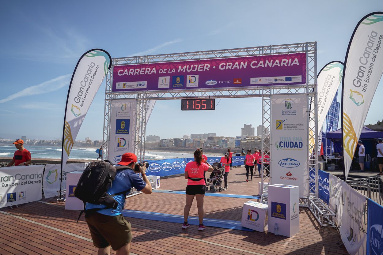 Las fotos de meta de la Carrera de la Mujer de Gran Canaria 12 16 02 15701 O